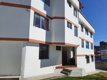 Casa Rentera Sector El Eden / Solca