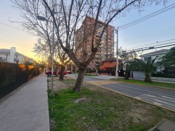 Hermosa Propiedad centro San Miguel, Amplio Potencial Comercial - Habitacional
