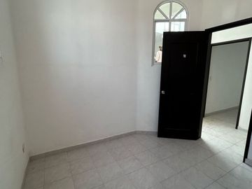 Renta de oficina en Col. Jiménez Gallardo cerca de Pabellón Metepec