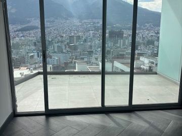 Vendo suite con amplia terraza y vista