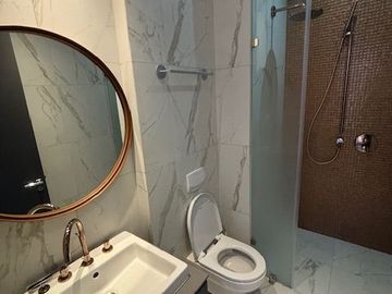 Vendo suite con amplia terraza y vista