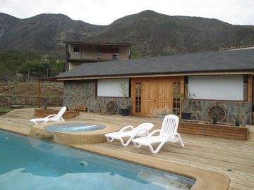 PARCELA CON CASA VISTA HERMOSA EN CONDOMINIO LA AURORA