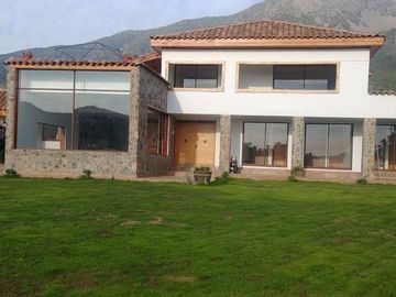 PARCELA CON CASA VISTA HERMOSA EN CONDOMINIO LA AURORA