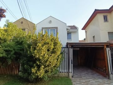 PASAJE CERRO CASTILLO, VILLA LOS PORTONES ll, QUILICURA.