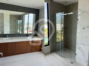 Departamento en venta, Hotel REEC Machala