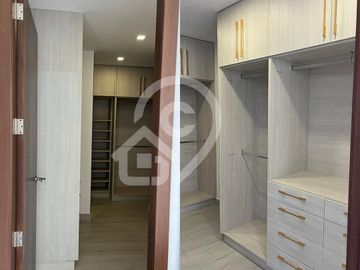 Departamento en venta, Hotel REEC Machala