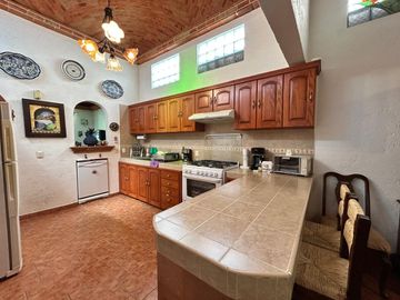 CASA EN VENTA, TEQUISQUIAPAN, QUERETARO.