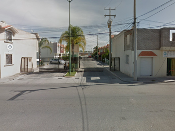 Cto. Panamá, Privada Panama, 36360 San Francisco del Rincón, Gto., México-Casa en Remate-(65% Debajo De Su Valor Comercial, Solo Recursos Propios-SK10