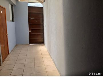 Casa en Venta para Inversión en La Colonia Universidades Cerca de la BUAP