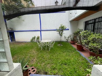 Casa en Venta en Tlalpan Centro, 320 m², Insurgentes Sur, Zona de Hospitales