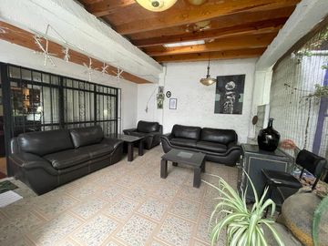 Casa en Venta en Tlalpan Centro, 320 m², Insurgentes Sur, Zona de Hospitales