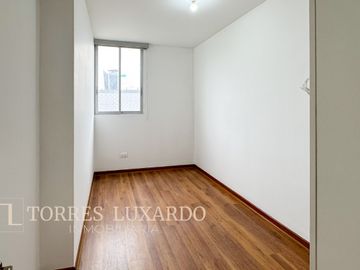 ALQUILER DE LINDO DEPARTAMENTO+ESTACIONAMIENTO FRENTE A MALL EN SANTA CATALINA