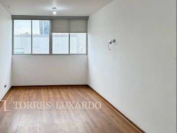 ALQUILER DE LINDO DEPARTAMENTO+ESTACIONAMIENTO FRENTE A MALL EN SANTA CATALINA
