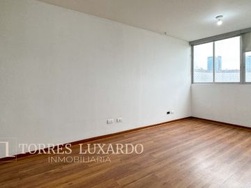 ALQUILER DE LINDO DEPARTAMENTO+ESTACIONAMIENTO FRENTE A MALL EN SANTA CATALINA
