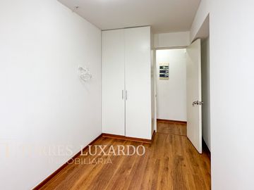 ALQUILER DE LINDO DEPARTAMENTO+ESTACIONAMIENTO FRENTE A MALL EN SANTA CATALINA