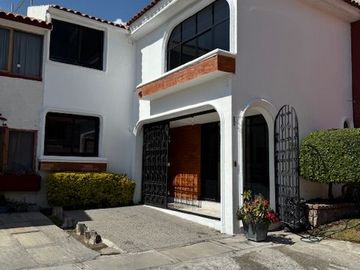 CASA EN VENTA MARIANO ESCOBEDO PTE