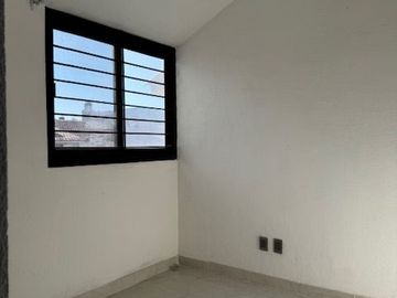 CASA EN VENTA MARIANO ESCOBEDO PTE