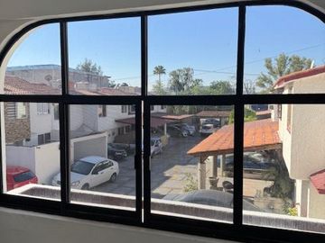 CASA EN VENTA MARIANO ESCOBEDO PTE