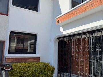CASA EN VENTA MARIANO ESCOBEDO PTE