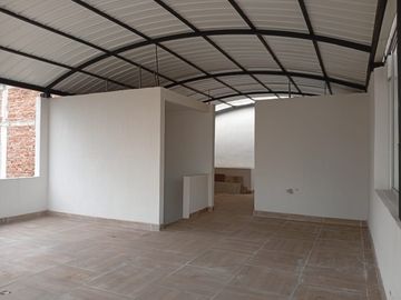 VENDO CASA DOS PISOS MAS TERRAZA VILLA MAGNA CALI