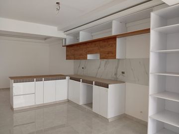 VENDO CASA DOS PISOS MAS TERRAZA VILLA MAGNA CALI