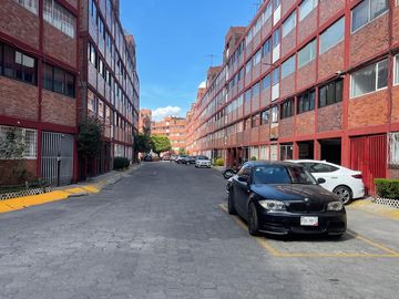 Departamento en venta, super ubicado, junto a Sams Satelite, a 3 minutos de plaza satelite