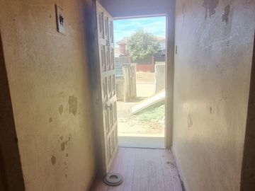 VENDE CASA A DOS CUADRAS DEL CENTRO DE PICHILEMU