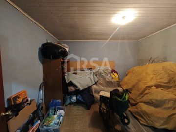 CASA 4 DORMITORIOS. 3 BAÑOS, 4 ESTACIONAMIENTOS, CALLE CENTRAL, EL BOSQUE