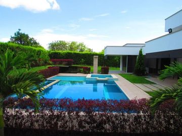 Vendo casa de ensueño  en ubicación privilegiada, en Cerritos entrada 8 Cafelia, Cerritos, Pereira