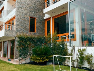 VENTA CASA SECTOR NAYON