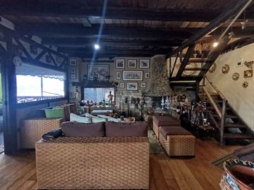 CASA COMERCIAL DE ALTA RENTABILIDAD EN VENTA UBICADA EN TURI