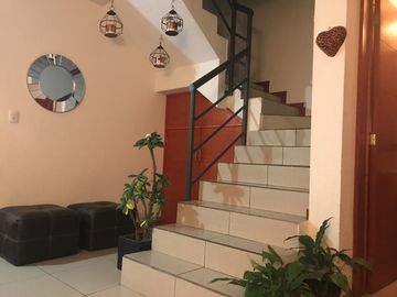 Bonita casa en Viveros del Valle, Zapopan
