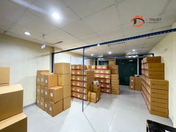 ขายอาคารพาณิชย์ เหมาะทำสำนักงาน ซอยสุขุมวิท 62/1 (ซอยอู่รถเมล์ขาว) แขวงพระโขนงใต้ เขตพระโขนง เชื่อมออก ทางด่วนพิเศษเฉลิมมหานคร