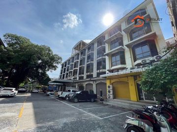 ขายอาคารพาณิชย์ เหมาะทำสำนักงาน ซอยสุขุมวิท 62/1 (ซอยอู่รถเมล์ขาว) แขวงพระโขนงใต้ เขตพระโขนง เชื่อมออก ทางด่วนพิเศษเฉลิมมหานคร