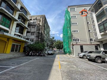 ขายอาคารพาณิชย์ เหมาะทำสำนักงาน ซอยสุขุมวิท 62/1 (ซอยอู่รถเมล์ขาว) แขวงพระโขนงใต้ เขตพระโขนง เชื่อมออก ทางด่วนพิเศษเฉลิมมหานคร