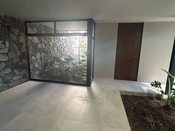RESIDENCIA  EN EL BOSQUE  COUNTRY CLUB  CON HERMOSA VISTA