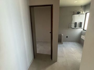 RESIDENCIA  EN EL BOSQUE  COUNTRY CLUB  CON HERMOSA VISTA
