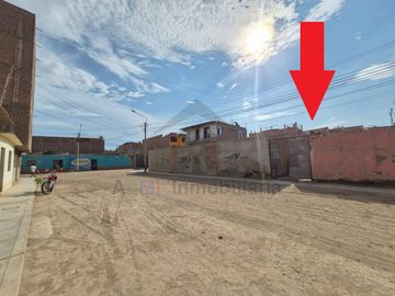 VENTA DE CASA EN LA VICTORIA DE CHICLAYO
