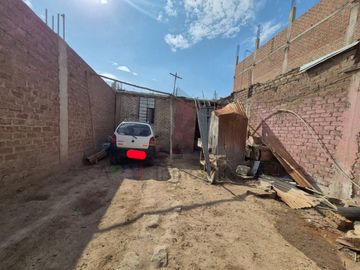 VENTA DE CASA EN LA VICTORIA DE CHICLAYO