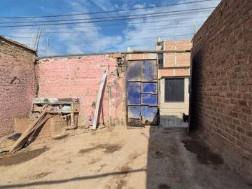 VENTA DE CASA EN LA VICTORIA DE CHICLAYO