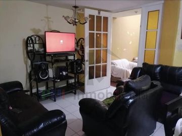VENTA DE CASA CERCA AL BALNEARIO DE PIMENTEL
