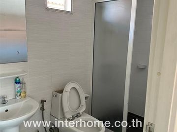 2-storey townhouse, 42.6 sq.w., Pruksa Ville Village, Pracha Uthit-Suk Sawat 78, Soi Suk Sawat 78 (Soi Choi Peng), Suk Sawat Road, Mueang Samut Prakan