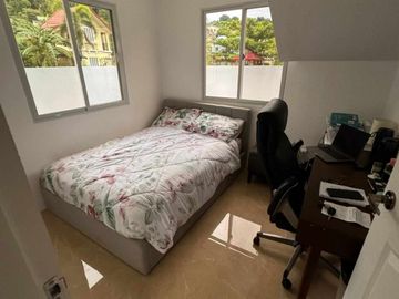 For sale: House and lot with great views of the Subic Mountains
