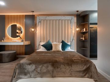 Selling a condo Luxury Style in KN Town condominium
