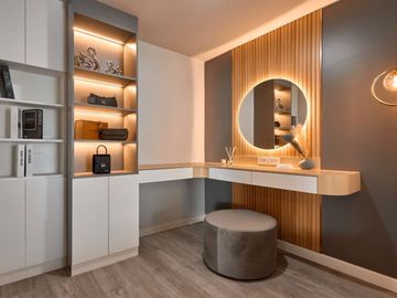 Selling a condo Luxury Style in KN Town condominium