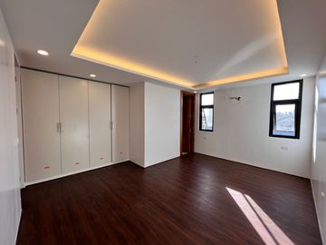 FOR SALE House & Lot located in Greenwoods Executive Village, Phase 2, Pasig City