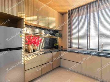 Luxury Home 5 Bedrooms in World Club Land Village, Near Makro Hang Dong, Big C Hang Dong Chiang Mai Airport