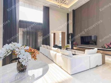 Luxury Home 5 Bedrooms in World Club Land Village, Near Makro Hang Dong, Big C Hang Dong Chiang Mai Airport