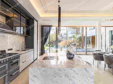 Luxury Home 5 Bedrooms in World Club Land Village, Near Makro Hang Dong, Big C Hang Dong Chiang Mai Airport