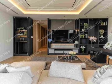 Luxury Home 5 Bedrooms in World Club Land Village, Near Makro Hang Dong, Big C Hang Dong Chiang Mai Airport